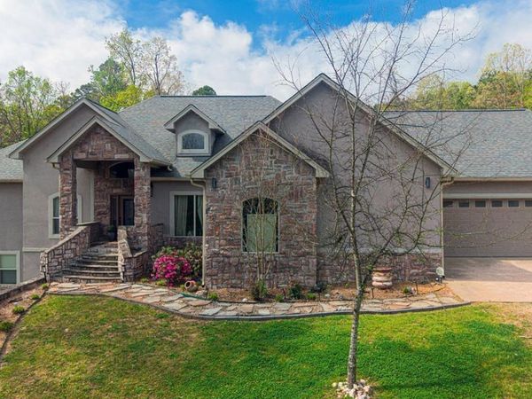 2711 Johnson Ln , Benton, AR 72019