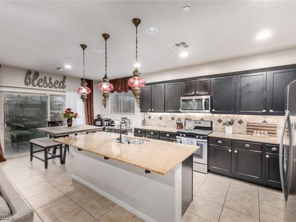 1160 Strada Cristallo, Henderson, NV 89011