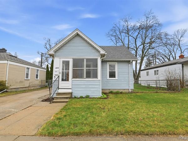 1979 Martin Road, Ferndale, MI 48220