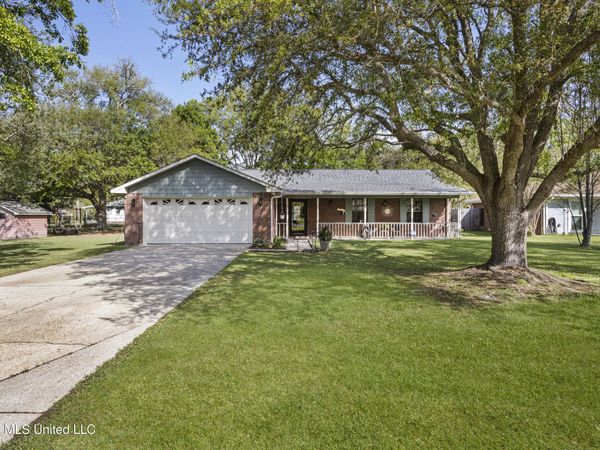 401 Holley Street, Long Beach, MS 39560