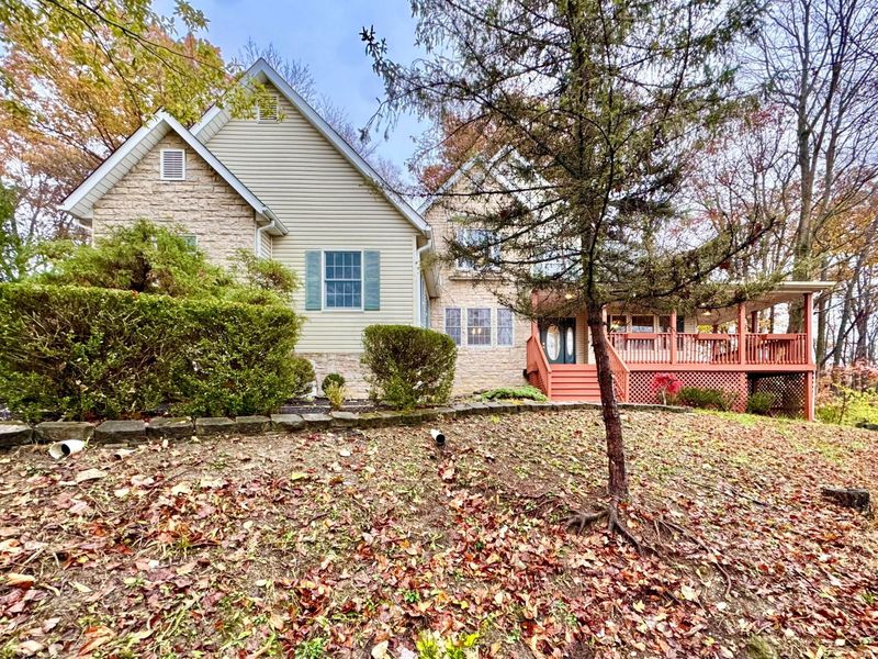 4251 Alward Road SW, Pataskala, OH 43062 Photo 1