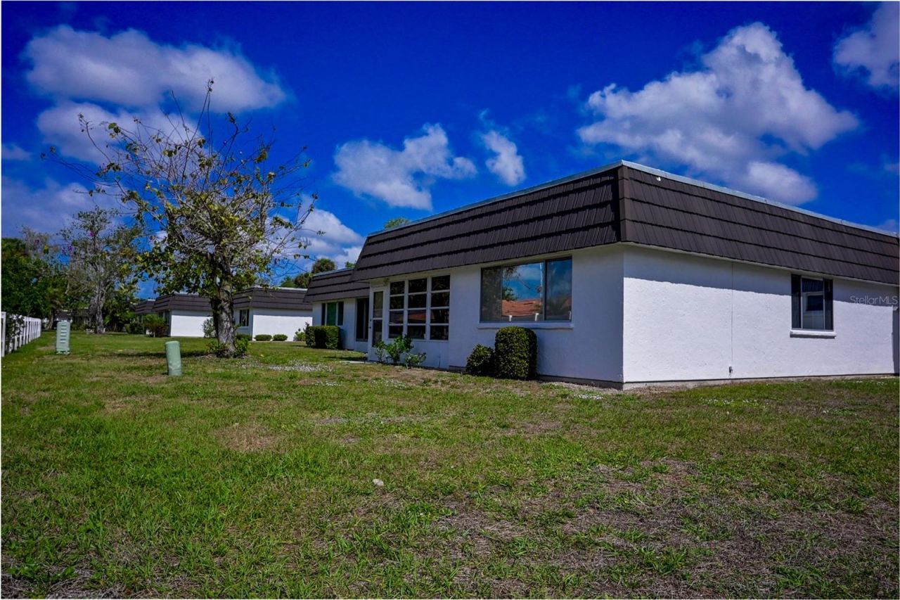 3924 Ashwood Lane , Unit 59, Sarasota, FL 34232 Photo