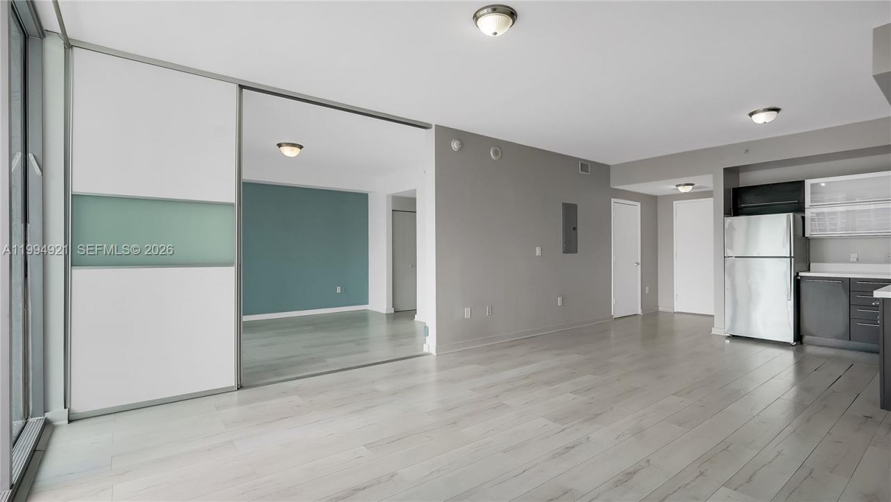 90 SW 3rd St , Unit 3003, Miami, FL 33130 Photo