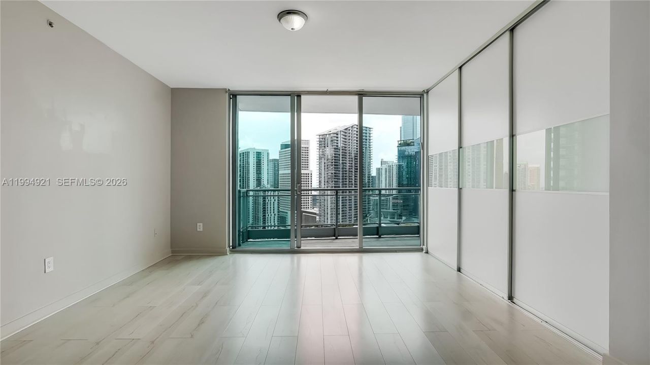 90 SW 3rd St , Unit 3003, Miami, FL 33130 Photo