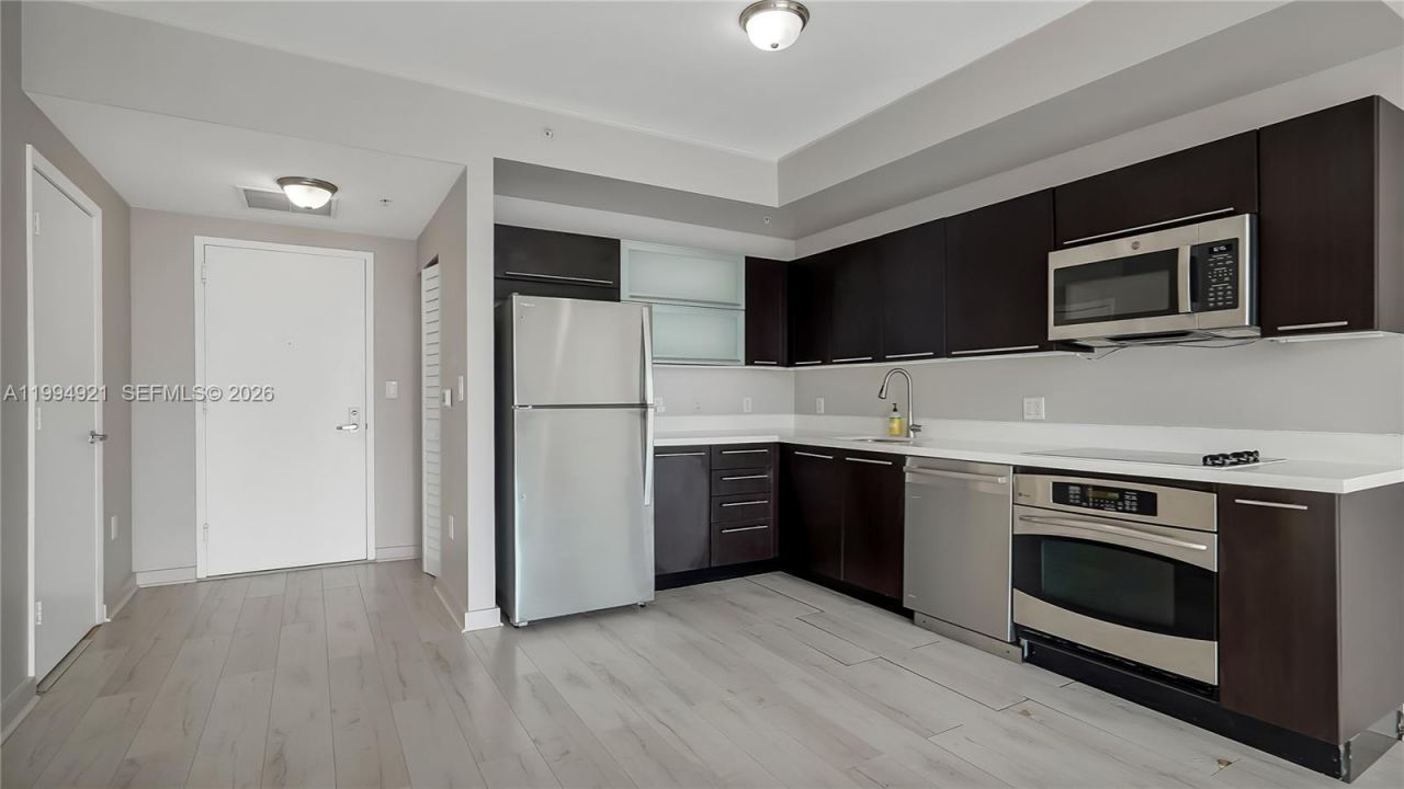 90 SW 3rd St , Unit 3003, Miami, FL 33130 Photo