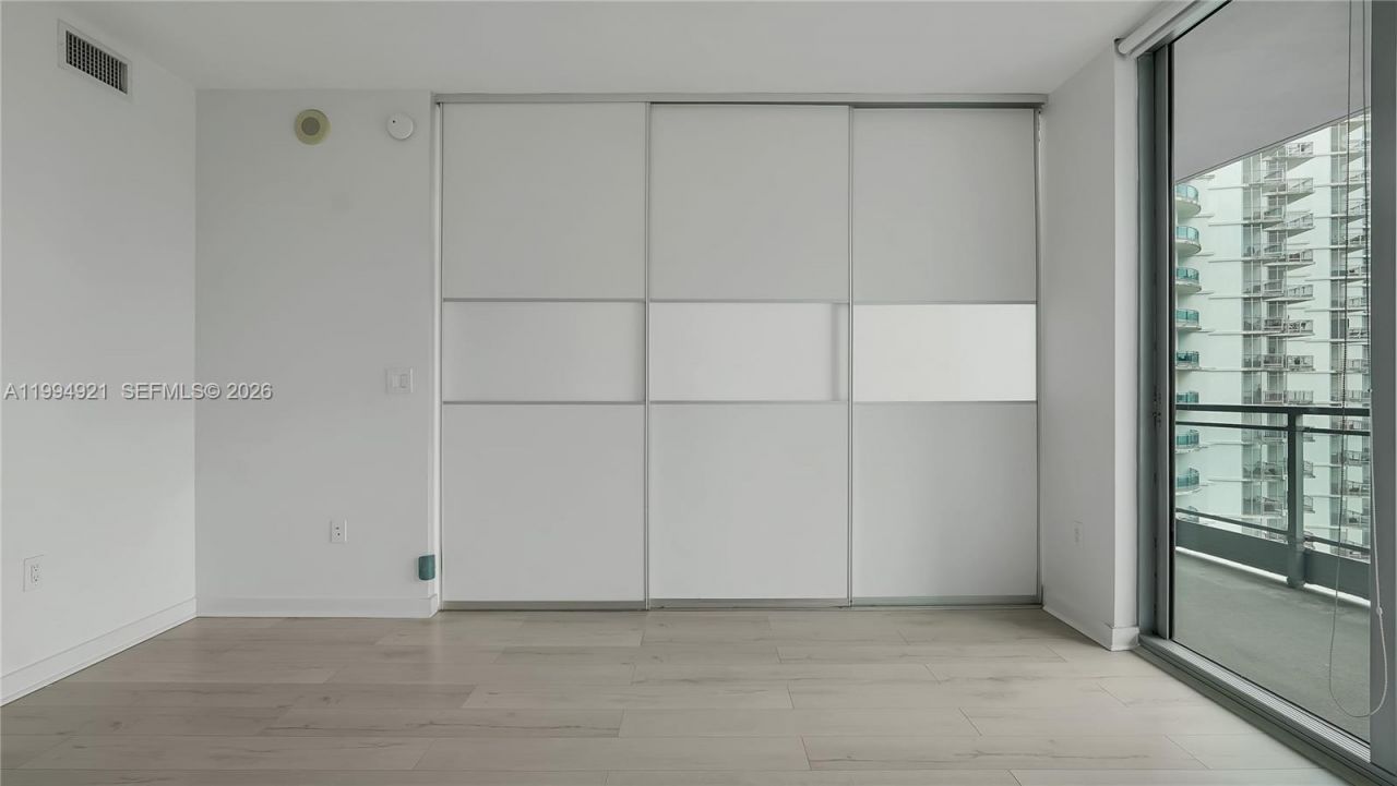 90 SW 3rd St , Unit 3003, Miami, FL 33130 Photo