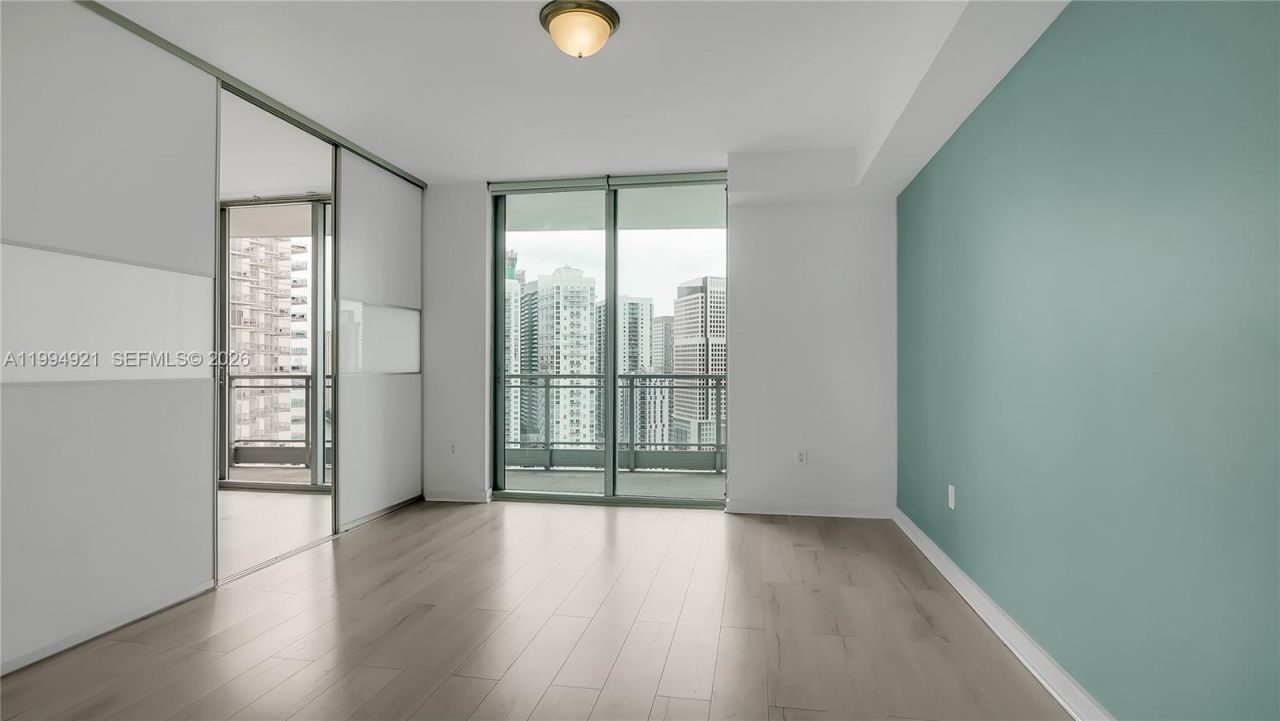 90 SW 3rd St , Unit 3003, Miami, FL 33130 Photo