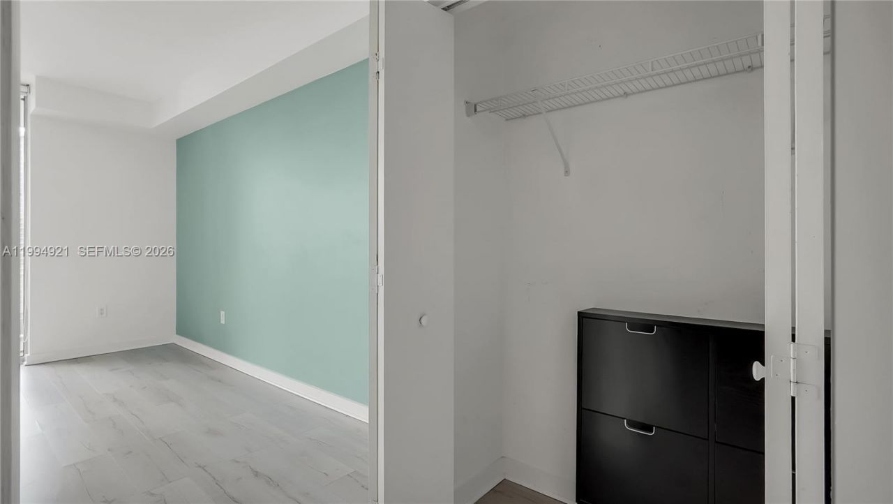 90 SW 3rd St , Unit 3003, Miami, FL 33130 Photo