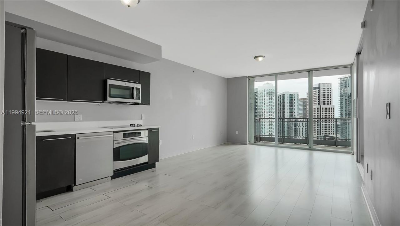 90 SW 3rd St , Unit 3003, Miami, FL 33130 Photo