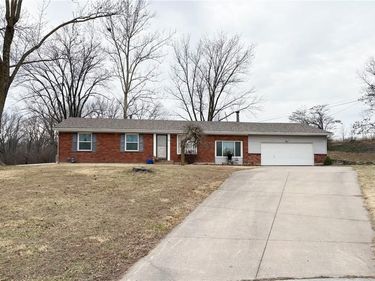 843 Sherrill Avenue, Liberty, MO 64068