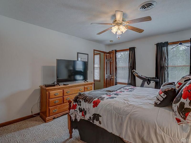 817 Old Norse Drive, Eaton, OH 45320 Photo 12