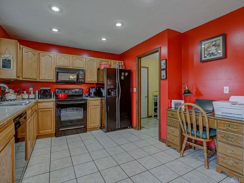 817 Old Norse Drive, Eaton, OH 45320 Photo 4
