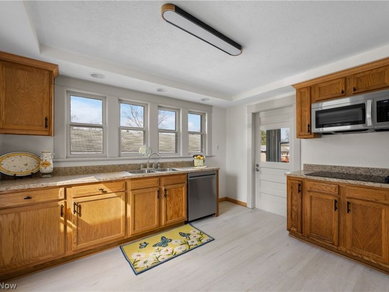 2840 Bailey Street NW, Massillon, OH 44646 Photo 9