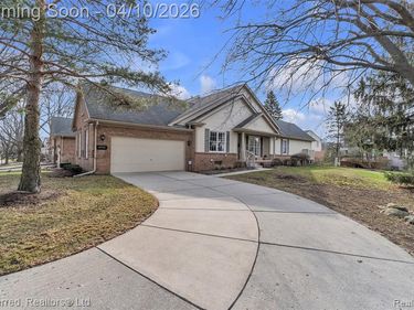 39797 Muirfield Lane, Northville Twp, MI 48168
