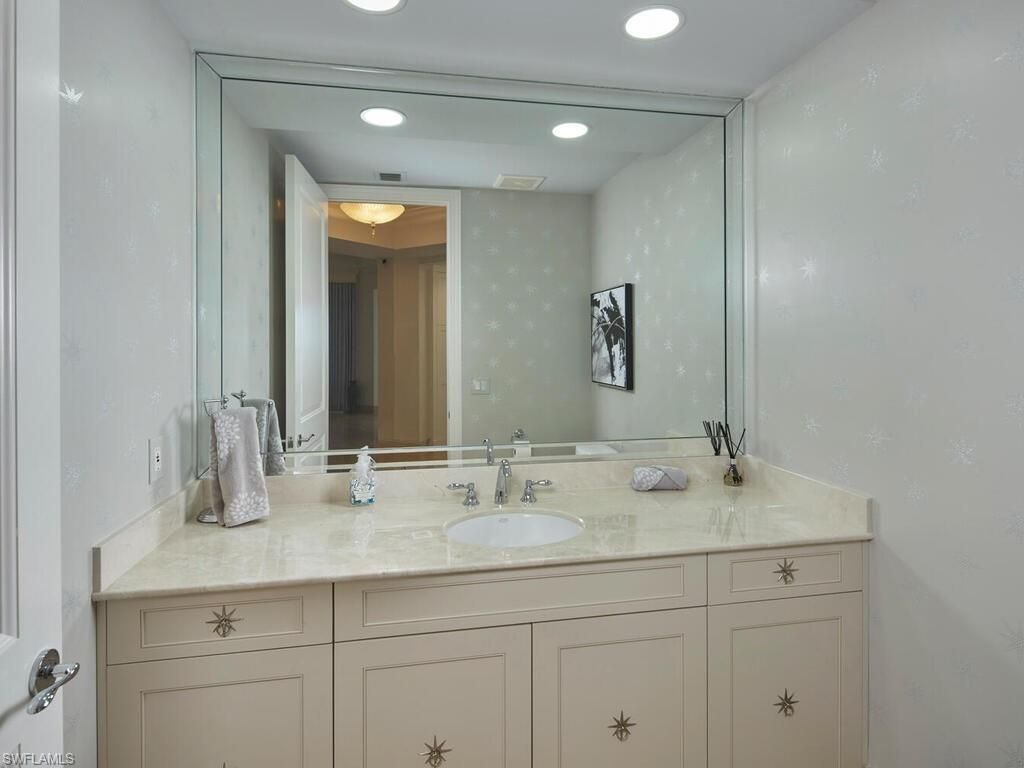 5051 Pelican Colony Blvd , Unit 1002, Bonita Springs, FL 34134 Photo