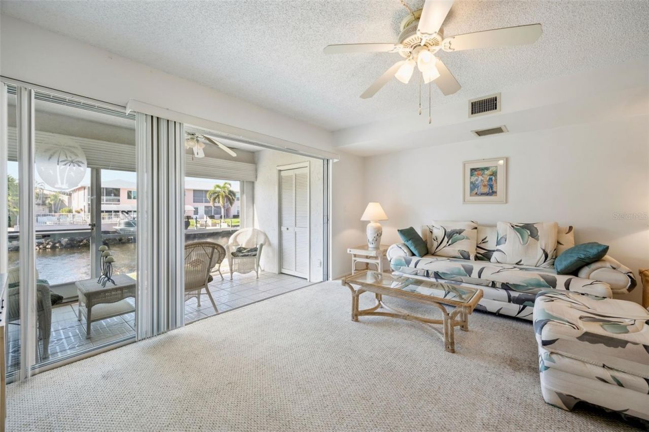 1322 SE 40th Street , Unit 2, Cape Coral, FL 33904 Photo