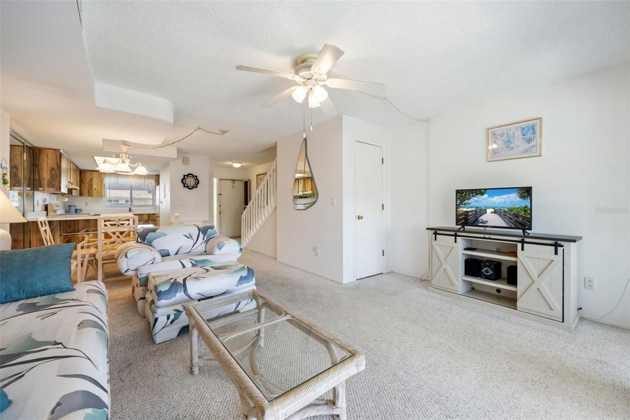 1322 SE 40th Street , Unit 2, Cape Coral, FL 33904 Photo