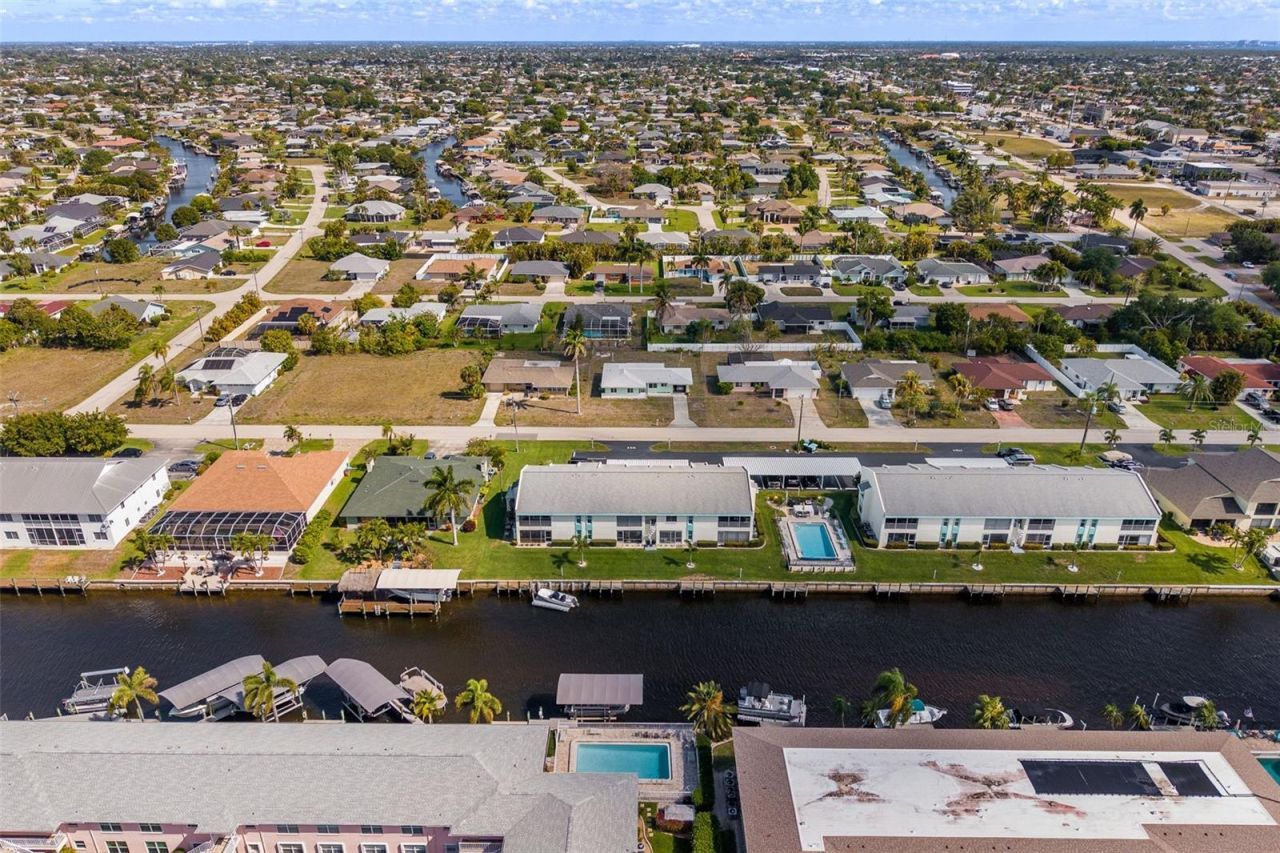 1322 SE 40th Street , Unit 2, Cape Coral, FL 33904 Photo