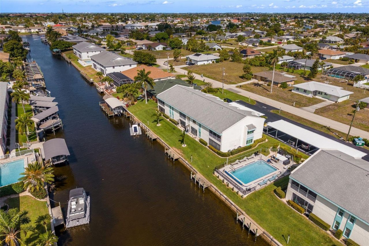 1322 SE 40th Street , Unit 2, Cape Coral, FL 33904 Photo