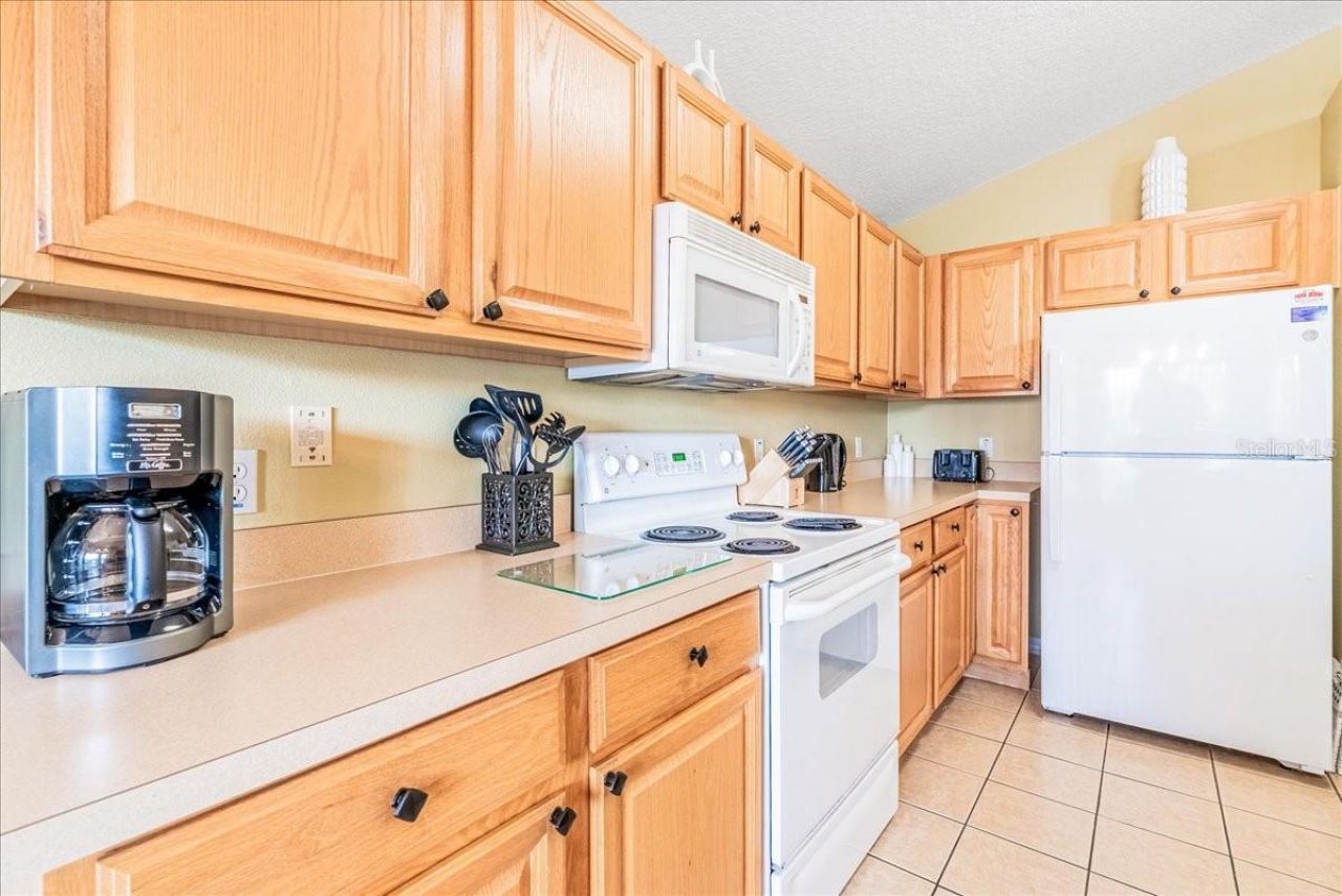 628 Kensington Drive , Davenport, FL 33897 Photo