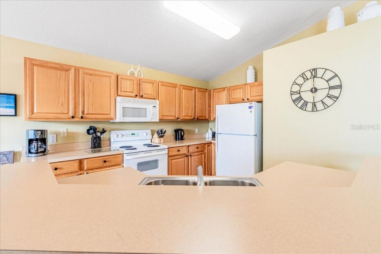 628 Kensington Drive , Davenport, FL 33897 Photo