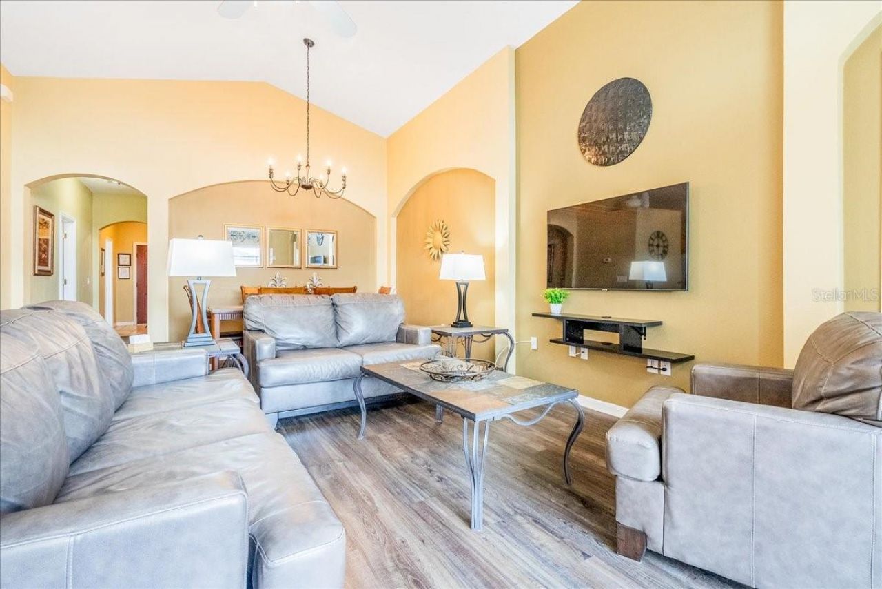 628 Kensington Drive , Davenport, FL 33897 Photo