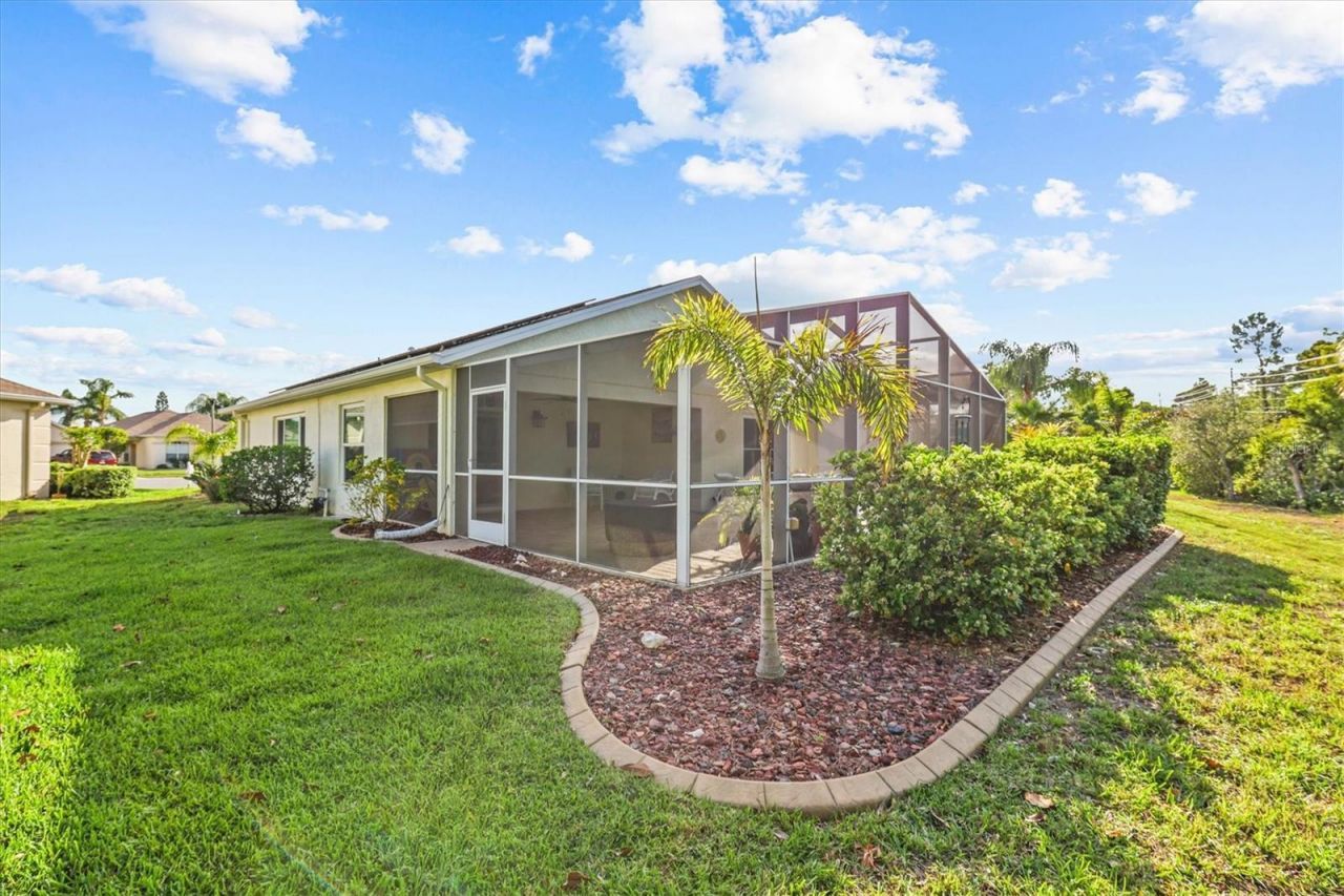 2945 Wood Pointe Drive, Holiday, FL 34691 Photo