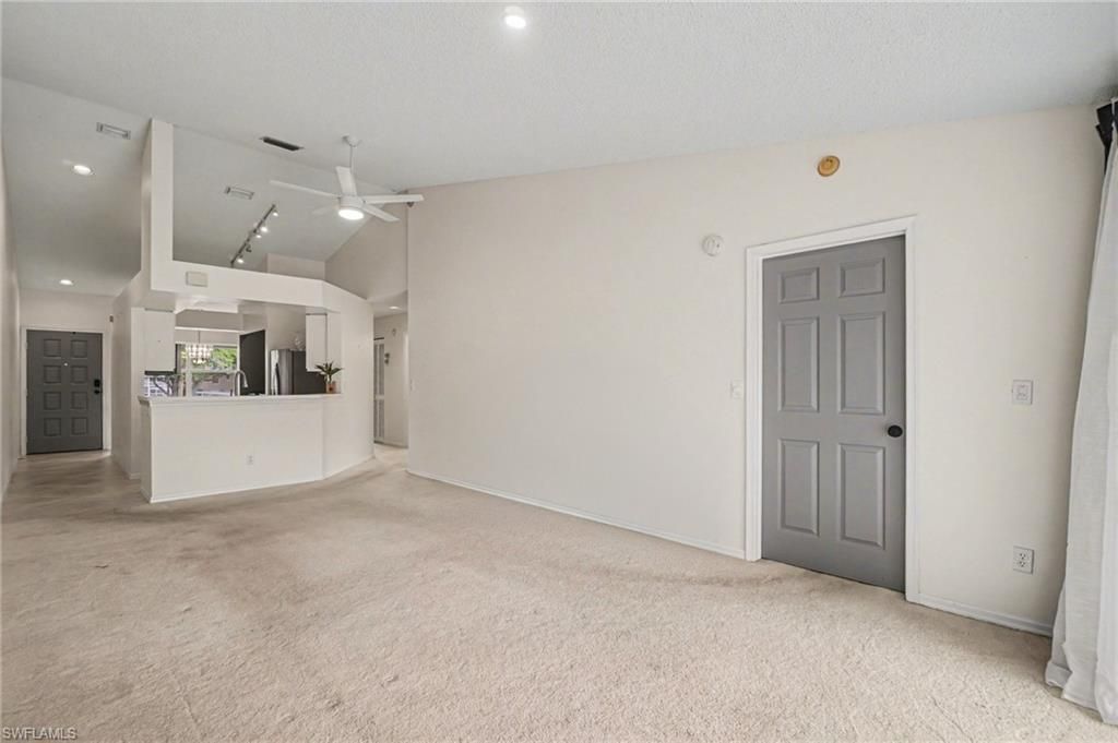 153 Wading Bird Cir, Unit J201, Naples, FL 34110 Photo