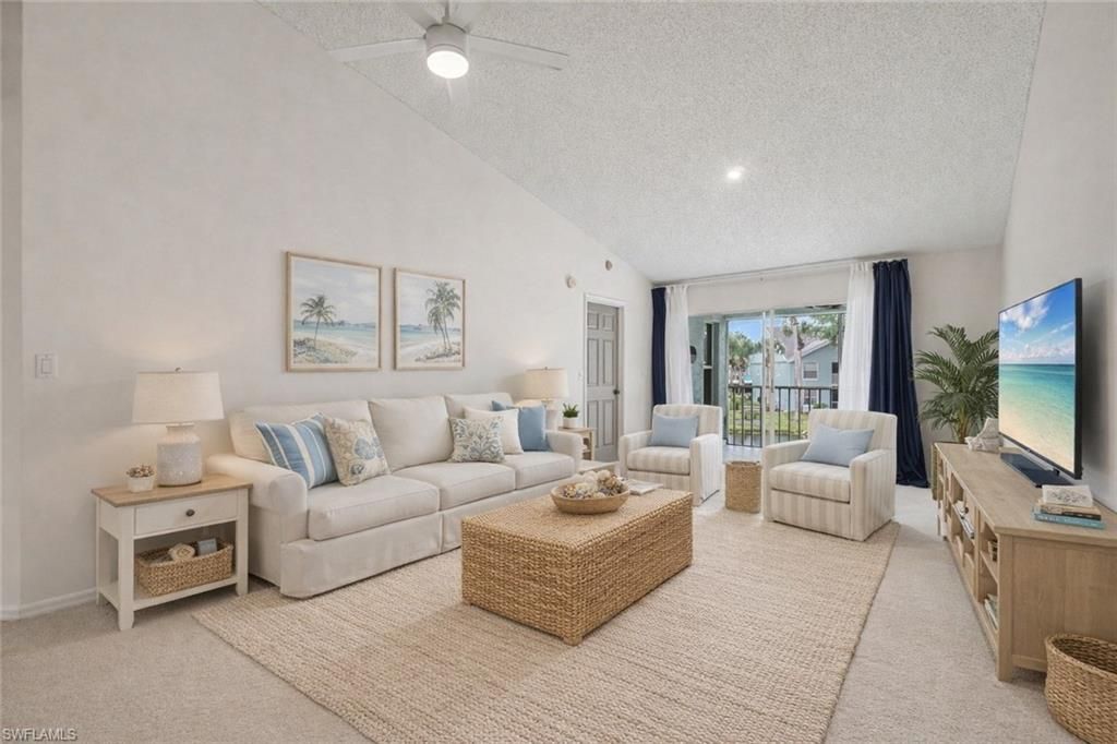 153 Wading Bird Cir, Unit J201, Naples, FL 34110 Photo