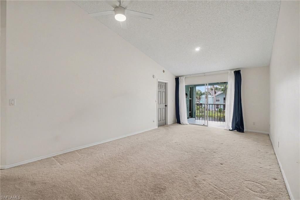 153 Wading Bird Cir, Unit J201, Naples, FL 34110 Photo