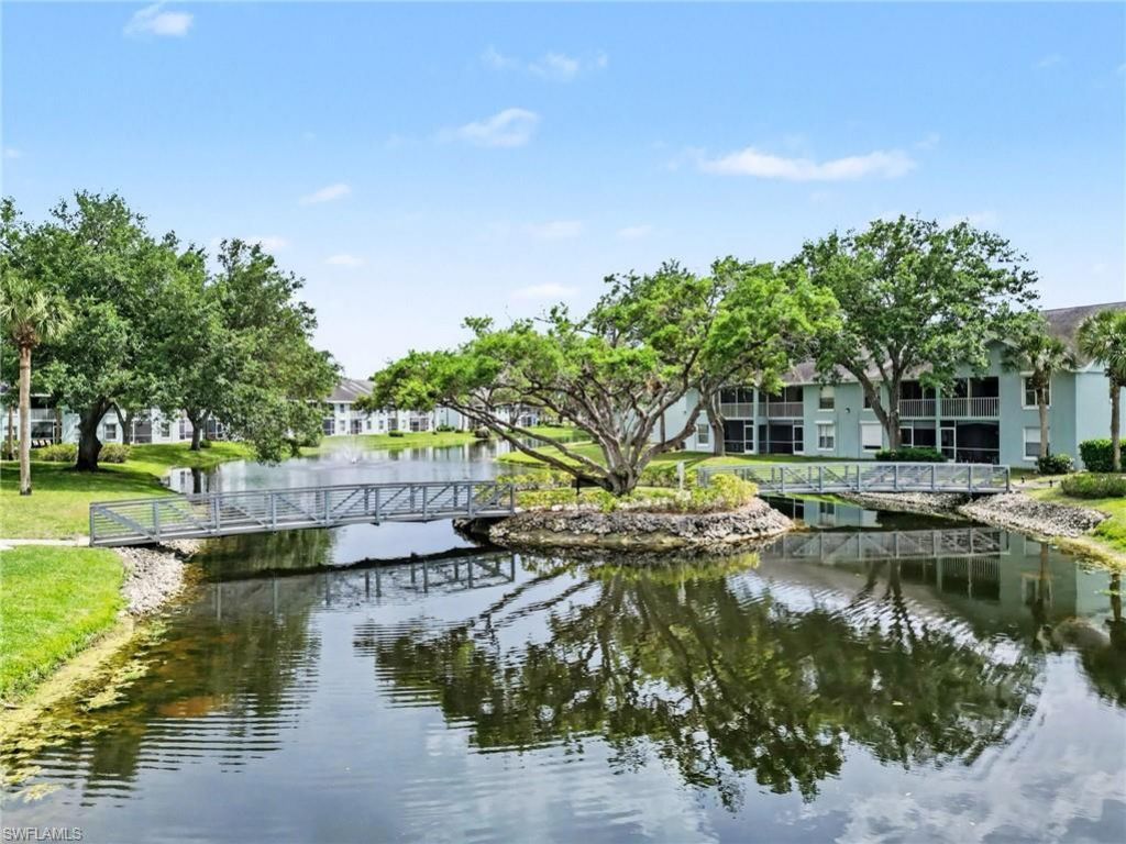 153 Wading Bird Cir, Unit J201, Naples, FL 34110 Photo