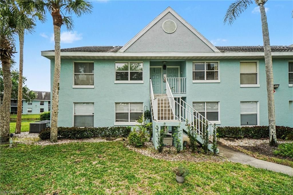 153 Wading Bird Cir, Unit J201, Naples, FL 34110 Photo