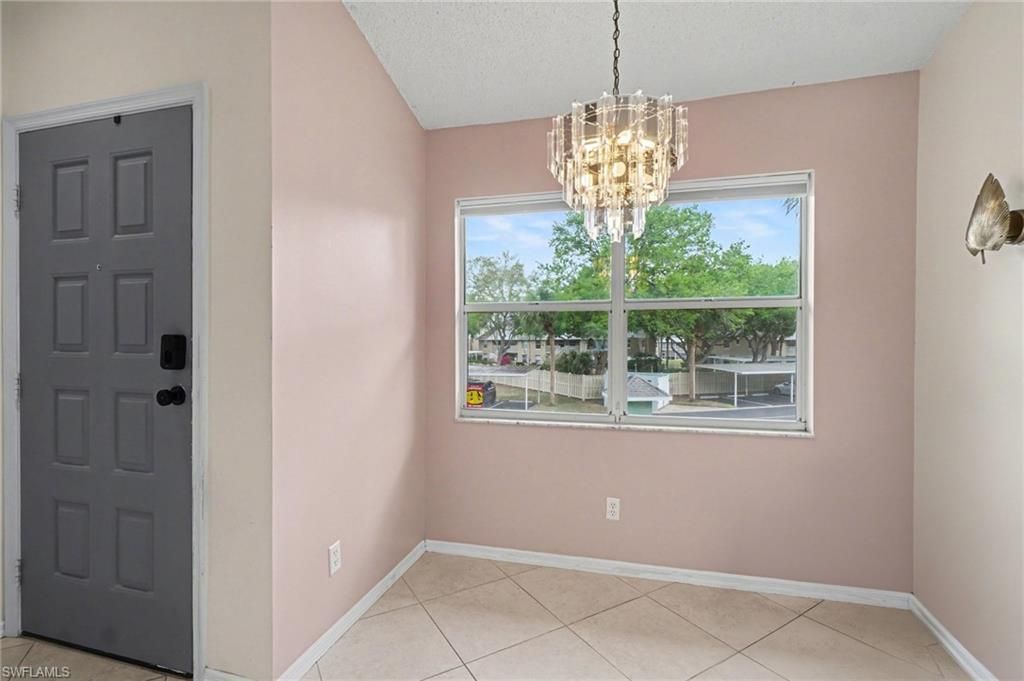 153 Wading Bird Cir, Unit J201, Naples, FL 34110 Photo