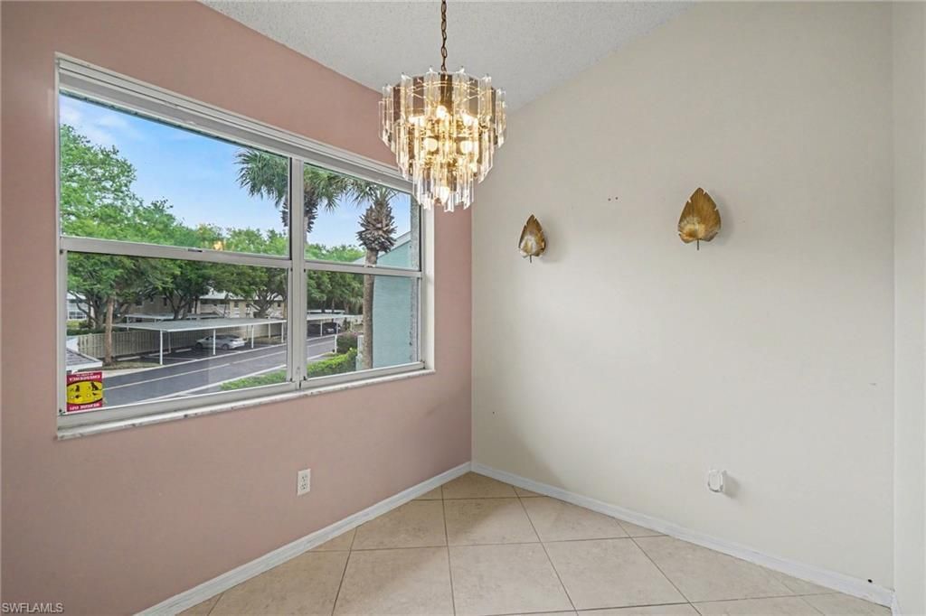 153 Wading Bird Cir, Unit J201, Naples, FL 34110 Photo
