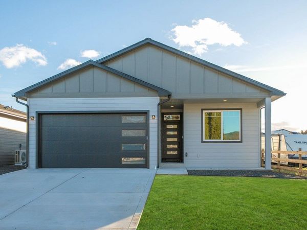 18616 E Riverway Ave, Spokane Valley, WA 99016