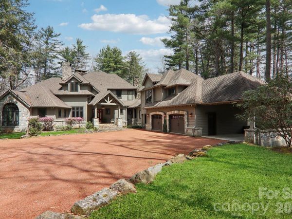 46 Mills Creek Drive, Lake Toxaway, NC 28747