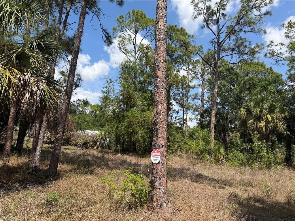 8261 Scarecrow Rd , North Fort Myers, FL 33917 Photo