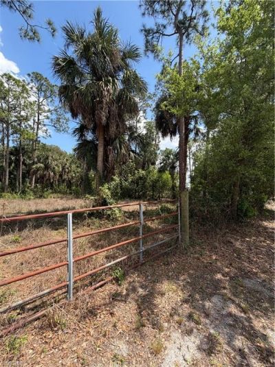 8261 Scarecrow Rd , North Fort Myers, FL 33917 Photo
