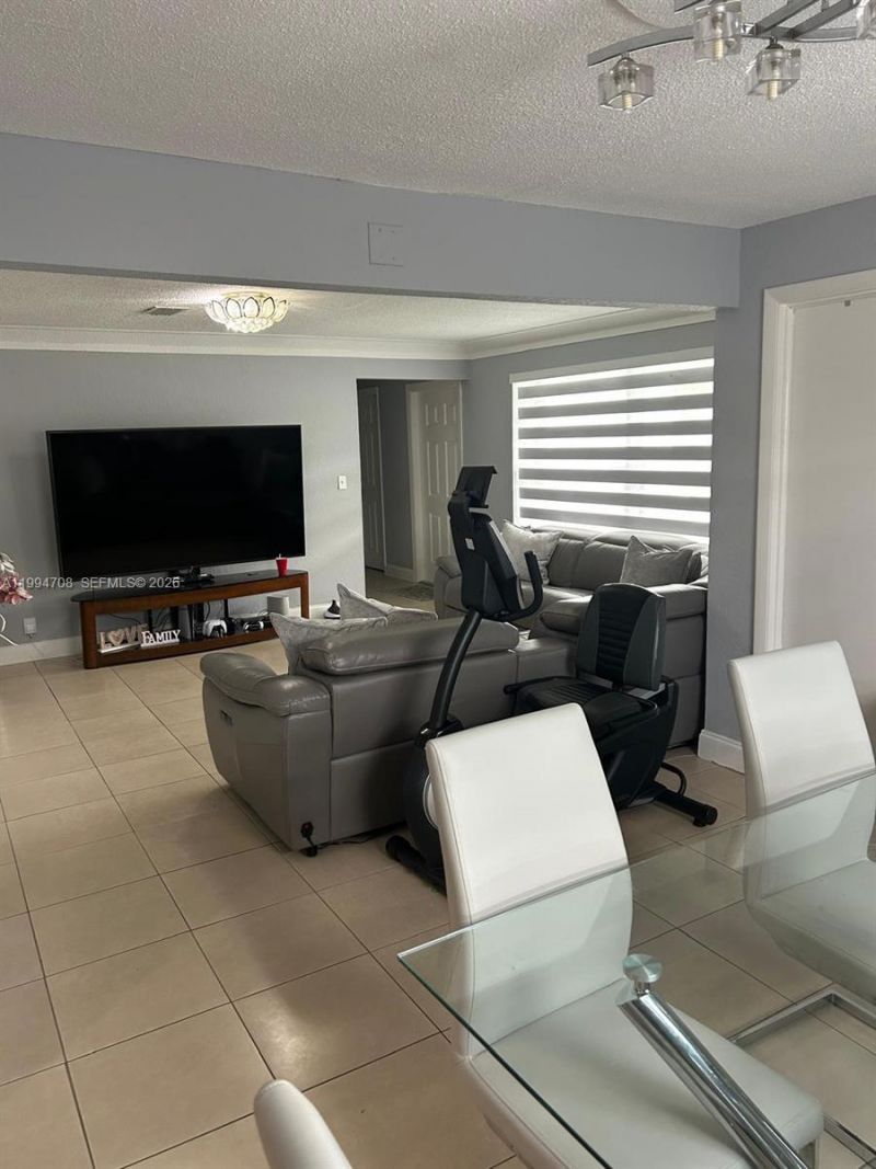 6582 NW 1st St, Margate, FL 33063 Photo