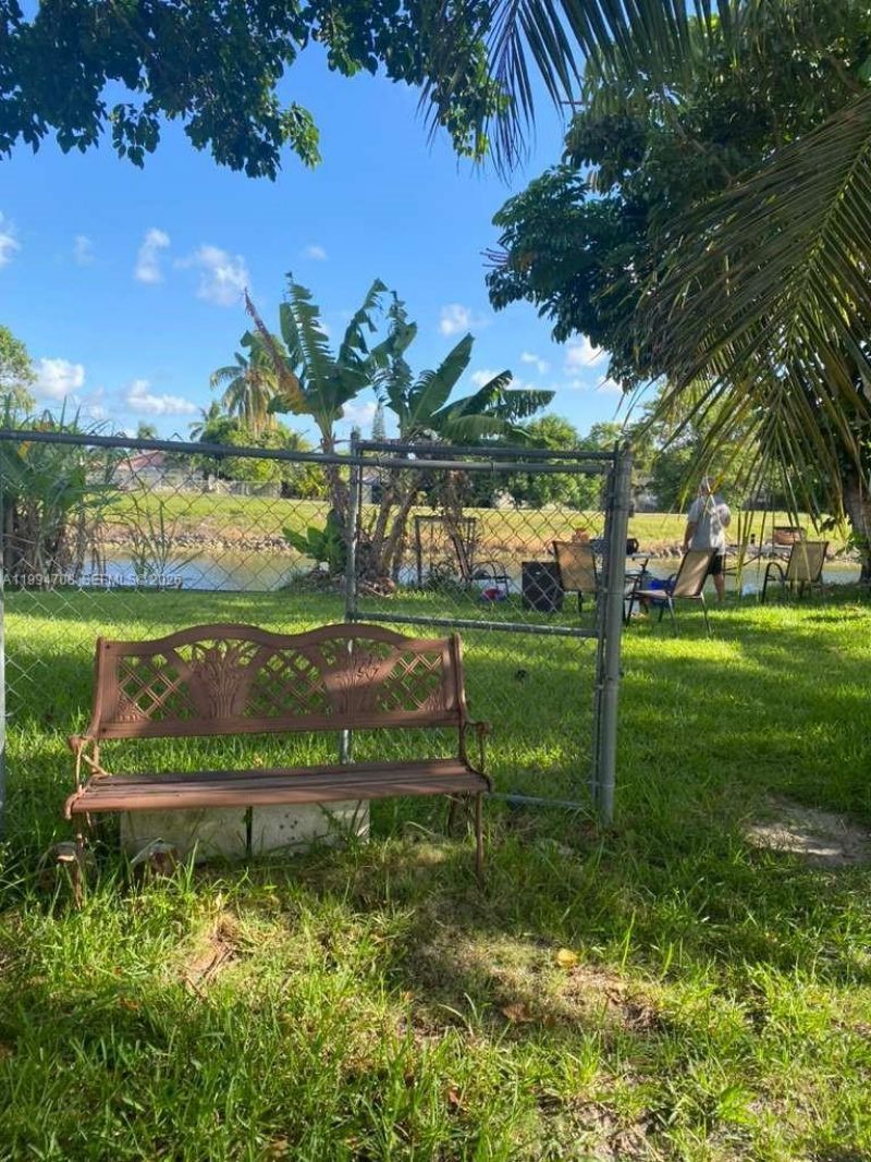 6582 NW 1st St, Margate, FL 33063 Photo