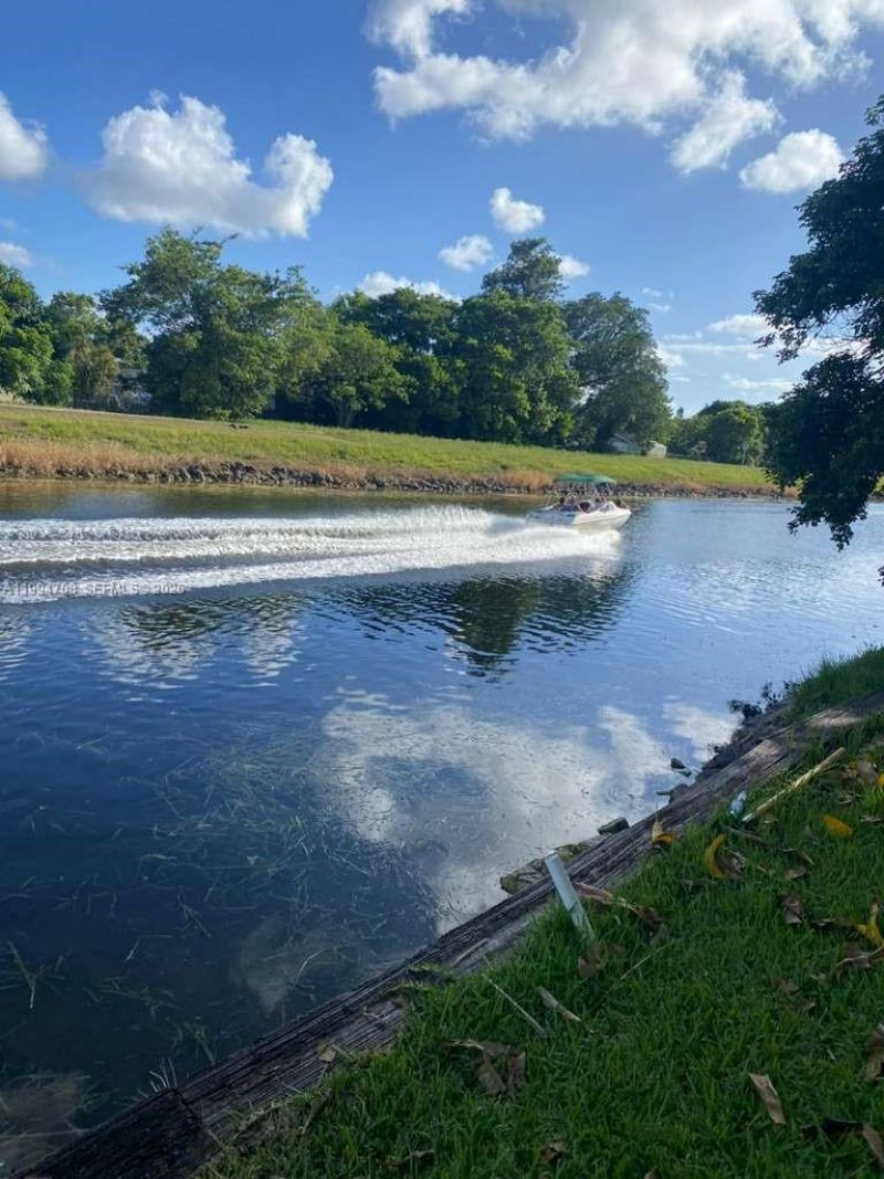 6582 NW 1st St, Margate, FL 33063 Photo