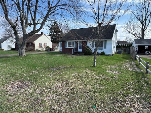 3001 Schoolview Road , Eden, NY 14057