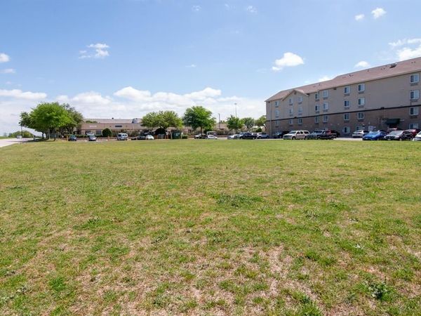 4178 Sandshell Drive , Fort Worth, TX 76137