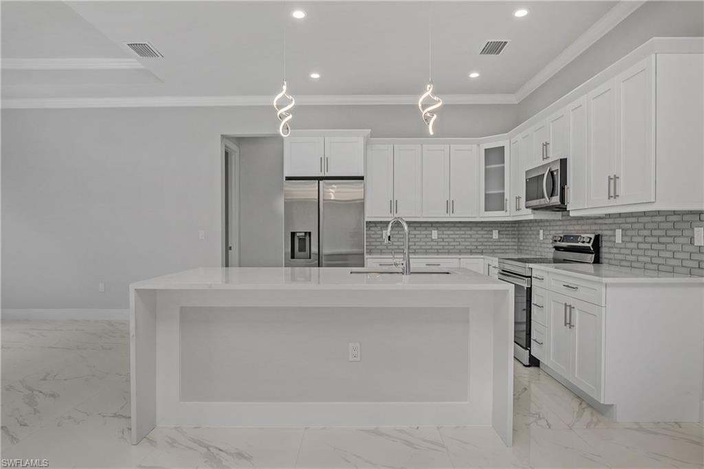 791 14th St Ne, Naples, FL 34120 Photo