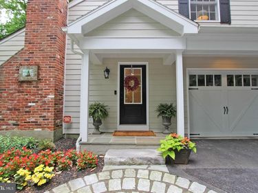 594 CONTENTION LANE, BERWYN, PA 19312