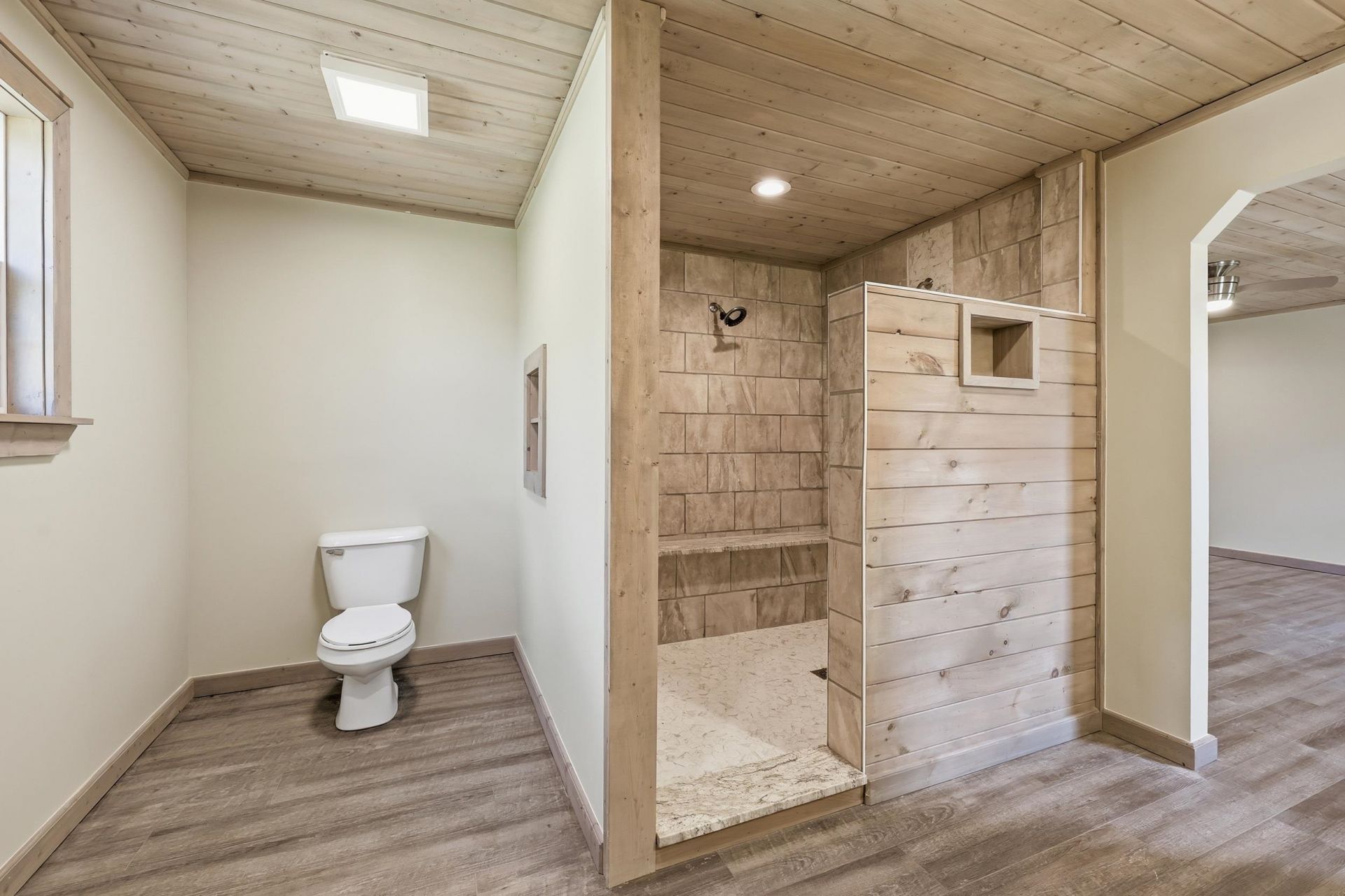 1835 Highway 45 Photo 18