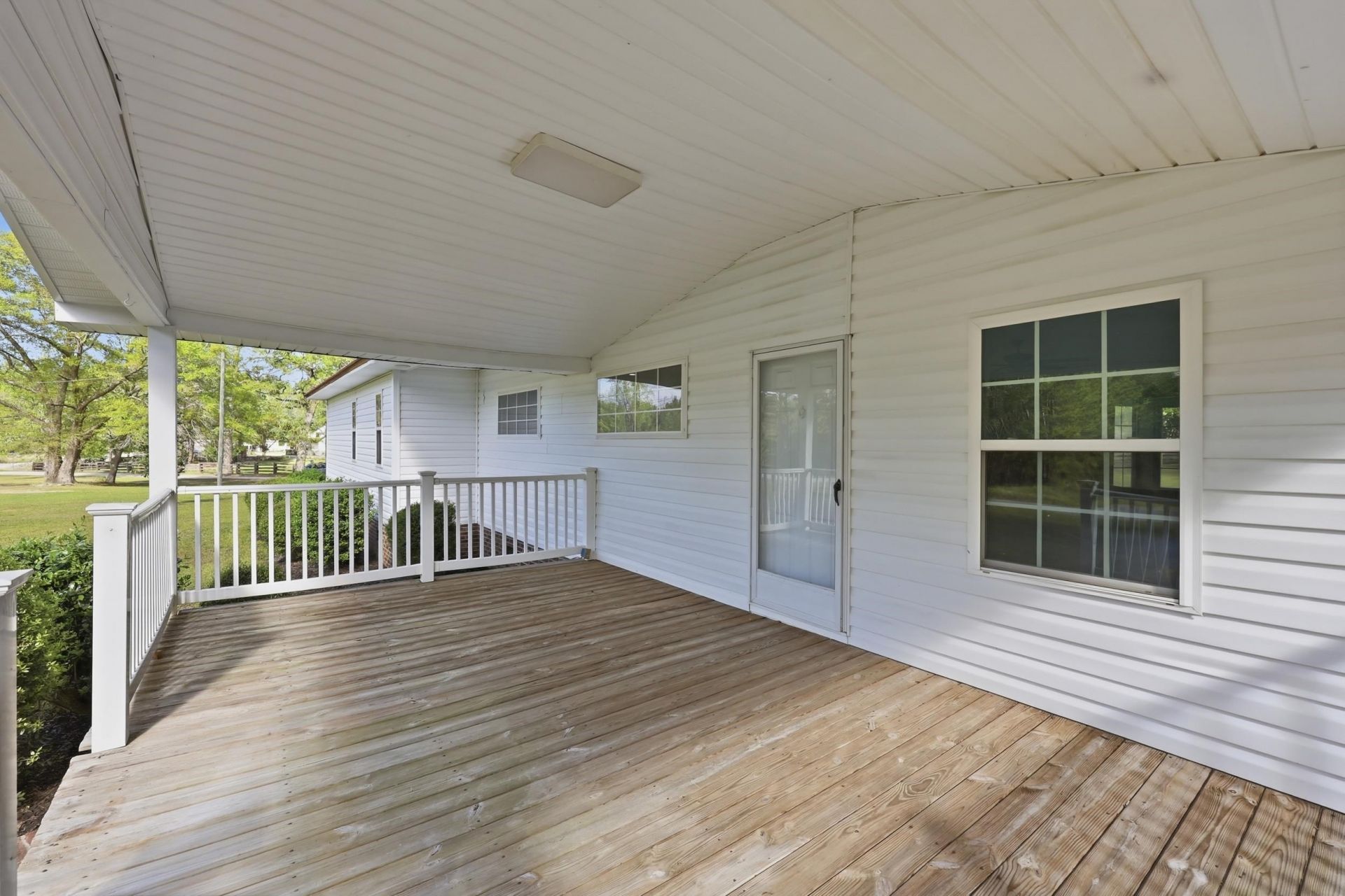 1835 Highway 45 Photo 23