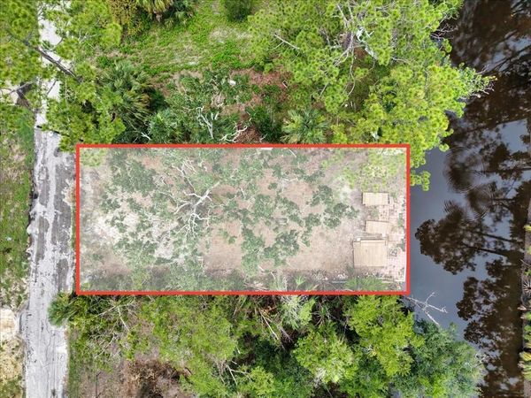 58 SE 234th St, Suwannee, FL 32680