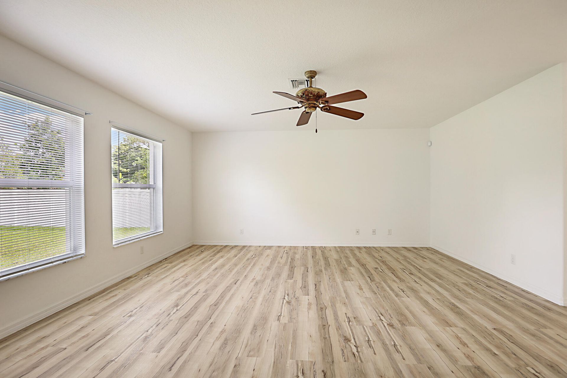 617 SE Karrigan Terrace, Port Saint Lucie, FL 34983 Photo