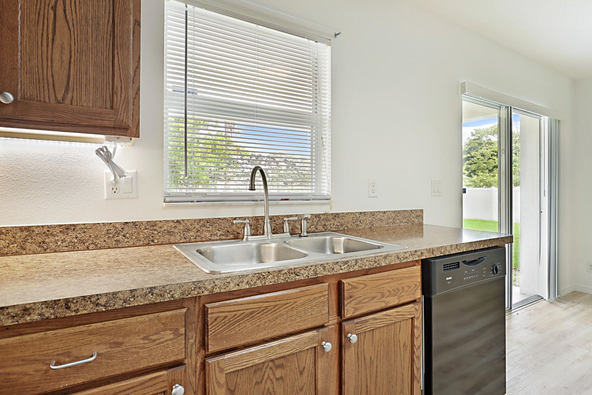 617 SE Karrigan Terrace, Port Saint Lucie, FL 34983 Photo